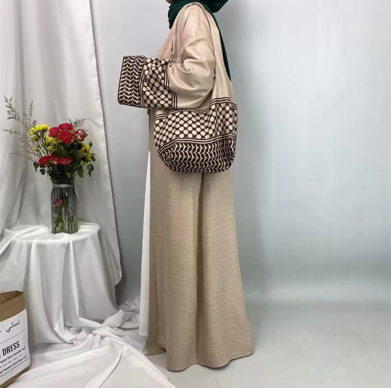 Kefiyyeh embroidery open abaya with cross body bag